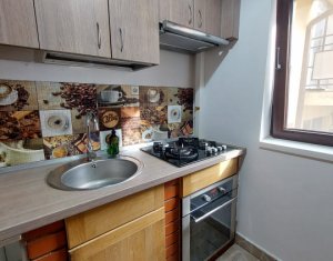 Lakás 3 szobák eladó on Floresti