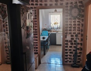 Lakás 2 szobák eladó on Floresti