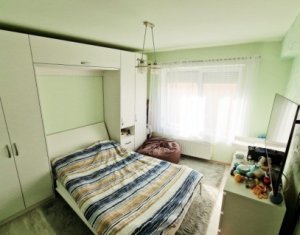 Lakás 3 szobák eladó on Floresti