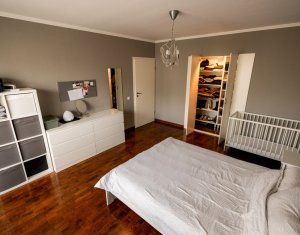 Apartament cu doua camere, mobilat si utilat, parcare inclusa, Floresti