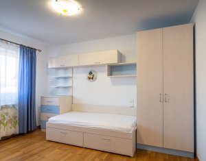 Lakás 3 szobák eladó on Floresti