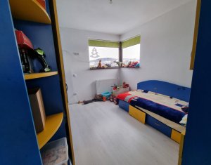 Ház 4 szobák kiadó on Salicea