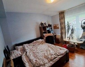 Lakás 2 szobák eladó on Floresti