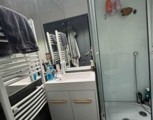 Appartement 4 chambres à vendre dans Cluj-napoca, zone Marasti