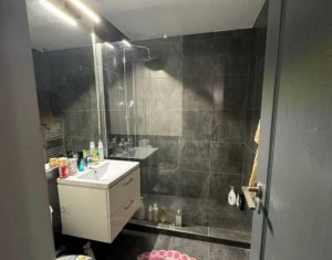 Appartement 4 chambres à vendre dans Cluj-napoca, zone Marasti