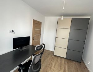 Lakás 3 szobák eladó on Floresti