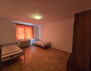 Appartement 4 chambres à louer dans Cluj-napoca, zone Iris
