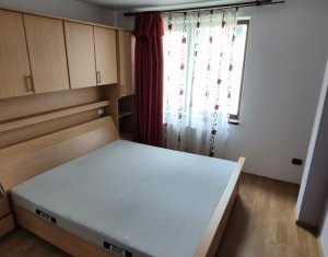 Lakás 3 szobák eladó on Floresti