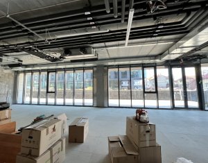 Üzlethelyiség kiadó, 136m2 on Cluj-napoca, Zóna Centru