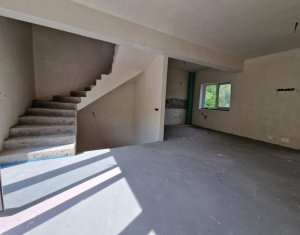 Ház 4 szobák eladó on Floresti