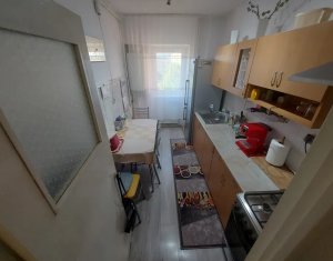 Appartement 3 chambres à vendre dans Cluj-napoca, zone Marasti