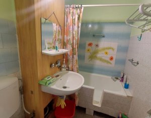 Appartement 4 chambres à vendre dans Cluj-napoca, zone Manastur