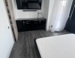 House 4 rooms for sale in Floresti