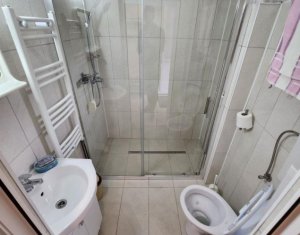 Ház 3 szobák kiadó on Floresti