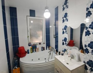 Lakás 3 szobák eladó on Floresti