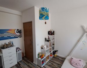 Lakás 3 szobák eladó on Floresti
