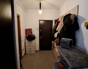 Lakás 3 szobák eladó on Floresti