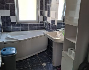 Lakás 2 szobák eladó on Floresti