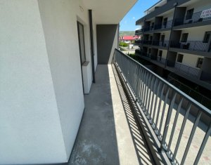 Lakás 3 szobák eladó on Floresti