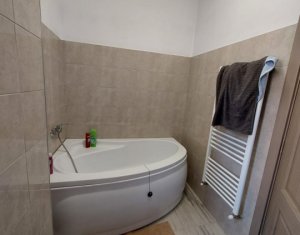 Lakás 3 szobák eladó on Floresti