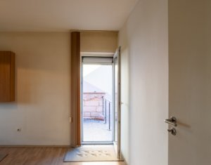 Maison 5 chambres à vendre dans Floresti