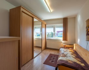 Maison 5 chambres à vendre dans Floresti
