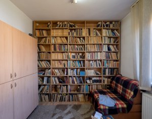 Maison 5 chambres à vendre dans Floresti