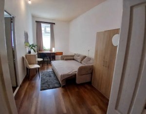 Appartement 3 chambres à vendre dans Cluj-napoca, zone Centru