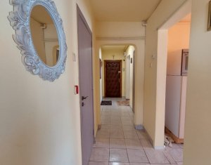 Lakás 4 szobák eladó on Cluj-napoca, Zóna Manastur