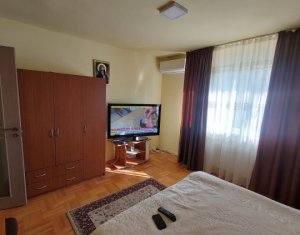 Lakás 4 szobák eladó on Cluj-napoca, Zóna Manastur