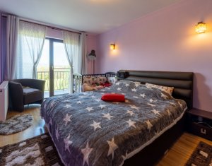 Maison 5 chambres à vendre dans Floresti