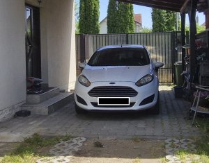 Maison 5 chambres à vendre dans Floresti