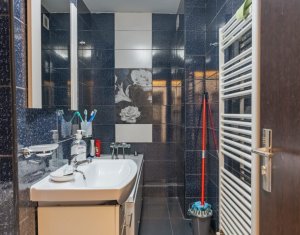 Appartement 3 chambres à vendre dans Cluj-napoca, zone Marasti