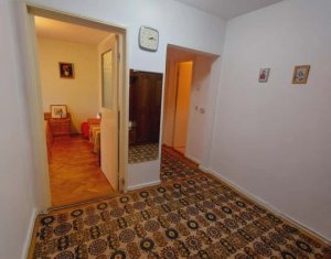 Apartament 3 Camere, 3 Balcoane, 84 mp total, etaj 3, lift nou, Manastur
