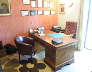 Maison 5 chambres à vendre dans Cluj-napoca, zone Faget