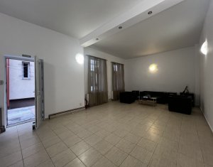 Bureau à louer dans Cluj-napoca, zone Centru