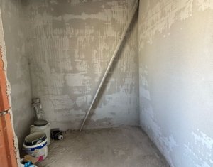 Maison 4 chambres à vendre dans Campenesti