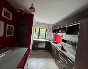 Appartement 3 chambres à louer dans Cluj-napoca, zone Intre Lacuri