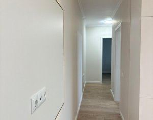 Lakás 3 szobák eladó on Floresti