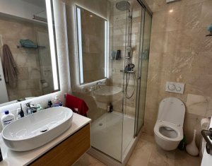 Appartement 5 chambres à vendre dans Cluj-napoca, zone Buna Ziua