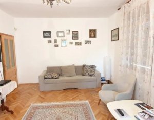 Appartement 4 chambres à vendre dans Cluj-napoca, zone Andrei Muresanu