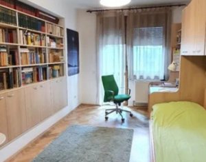 Appartement 4 chambres à vendre dans Cluj-napoca, zone Andrei Muresanu