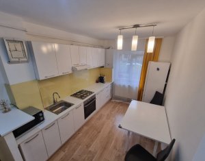 Appartement 3 chambres à vendre dans Cluj-napoca, zone Marasti