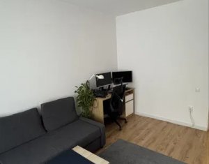 Lakás 3 szobák eladó on Floresti