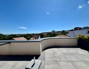 Maison 6 chambres à vendre dans Cluj-napoca, zone Andrei Muresanu