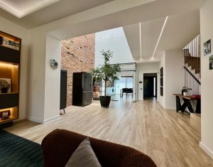 Maison 6 chambres à vendre dans Cluj-napoca, zone Andrei Muresanu