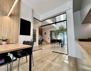 Maison 6 chambres à vendre dans Cluj-napoca, zone Andrei Muresanu