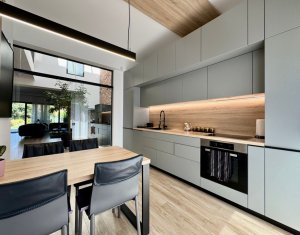 Maison 6 chambres à vendre dans Cluj-napoca, zone Andrei Muresanu