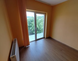 Ház 5 szobák eladó on Floresti