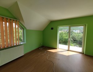 Ház 5 szobák eladó on Floresti